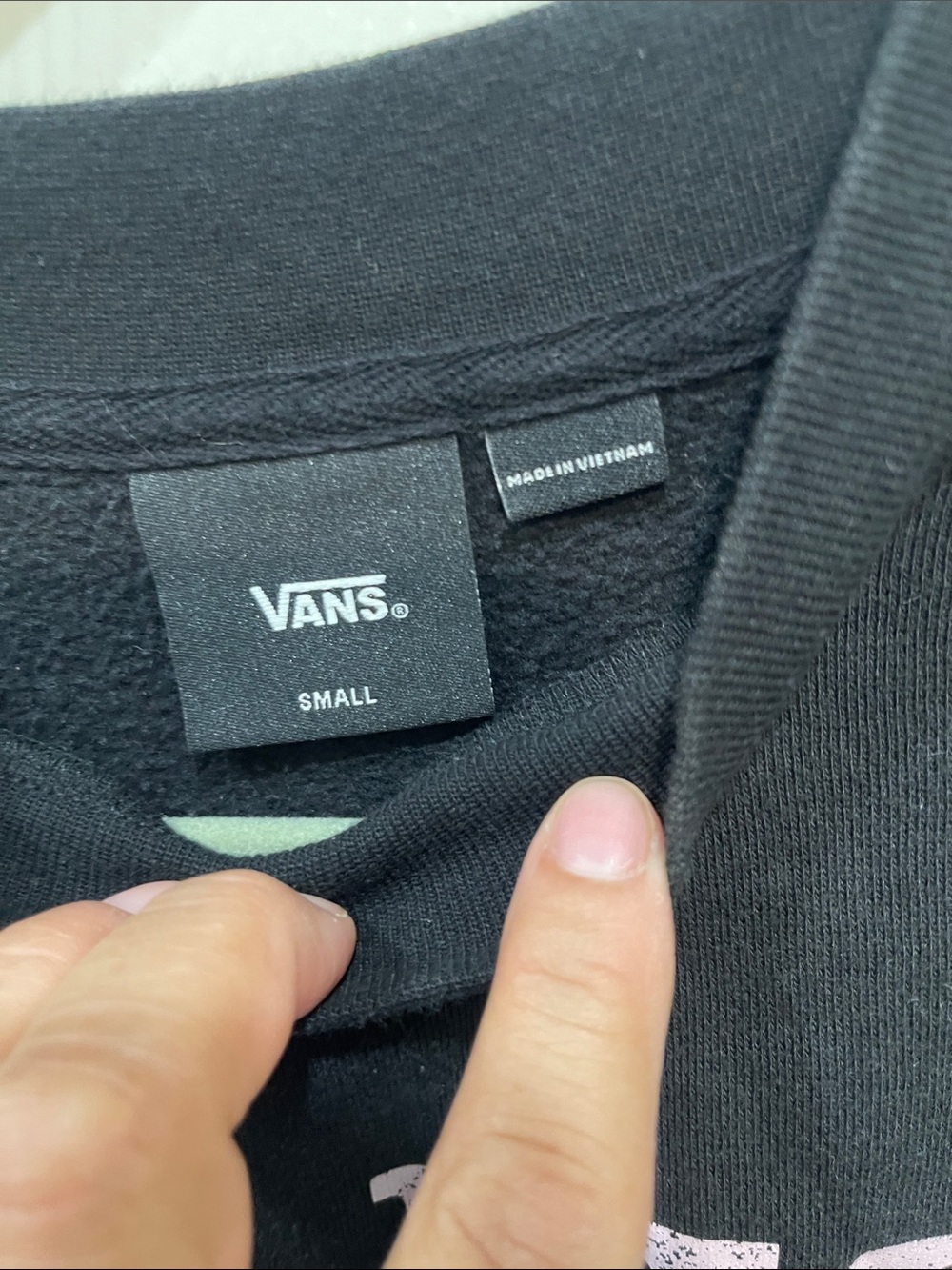 Vans Black Crewneck Sweatshirt with Pink Logo and Yellow Graphic size small - Picture 6 of 8